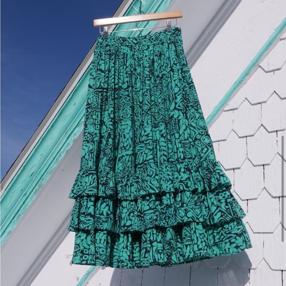 Liz Claiborne Green Tiered Resort Midi Skirt